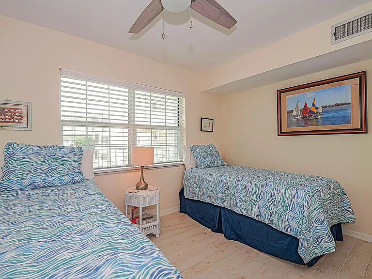 1441 Ocean Dr — Photo 24