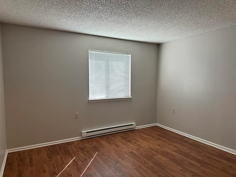 Sycamore Gardens Apartments — Photo 6