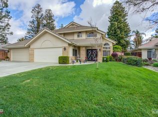 1106 Moonmist Ln, Bakersfield, CA 93311