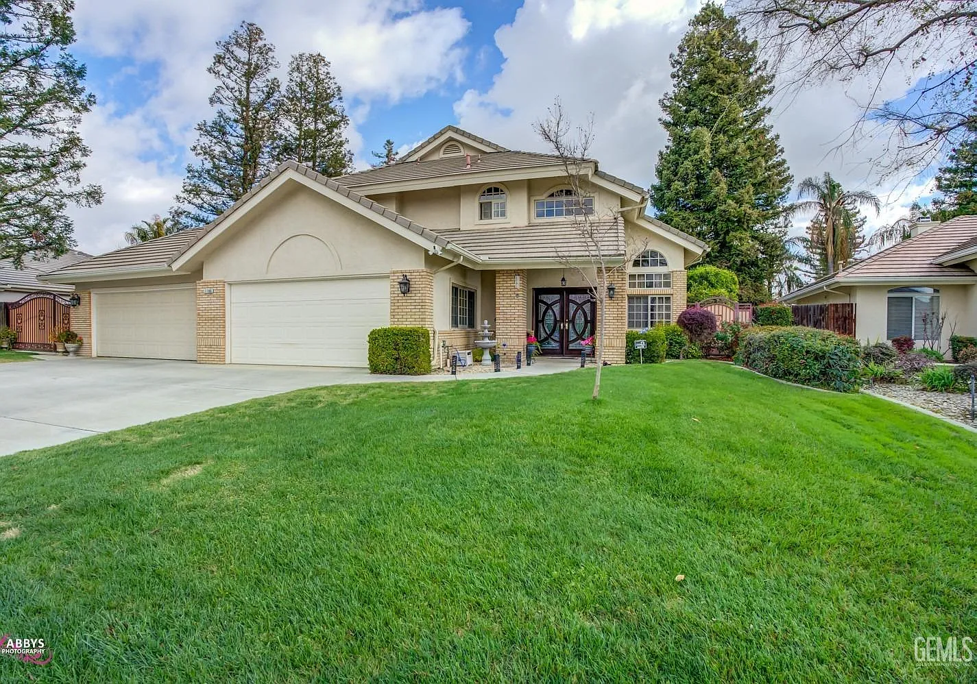 1106 Moonmist Ln photo 1