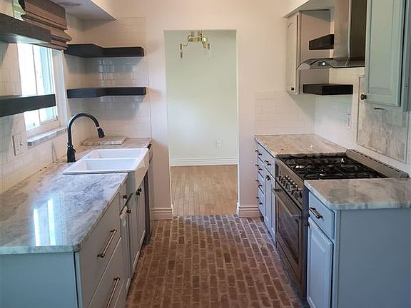 2nd image of 2884 Hawks Ave