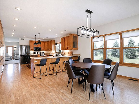 2nd image of 104 Whitetail Ct SE