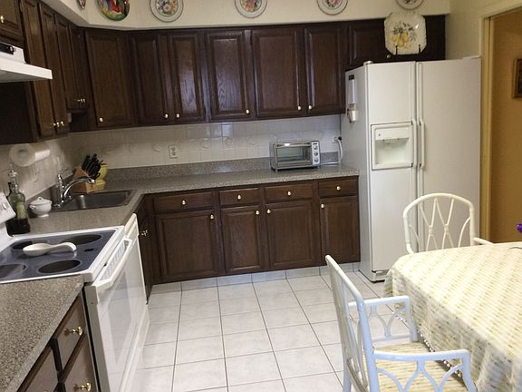 4th image of 3713 George Mason Dr #1406