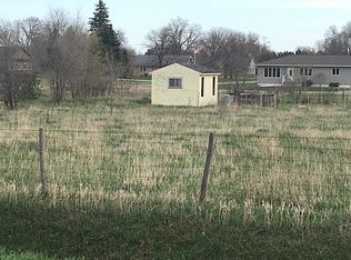 608 E 3rd St, Stuart, NE 68780