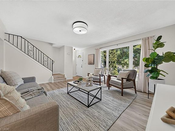 5th image of 21 Coachwood Rd