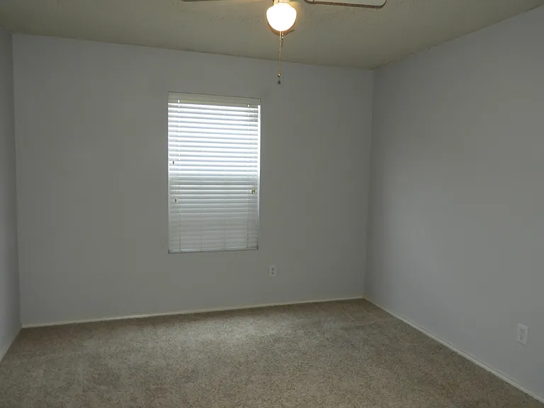 9941 George Washington Dr — Photo 10