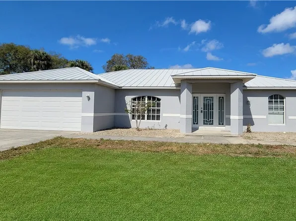 718 Altair Ave, Fort Myers, FL 33913