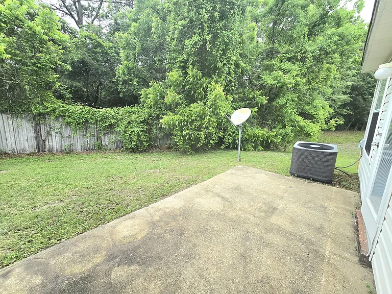 9692 Cobblebrook Dr — Photo 15