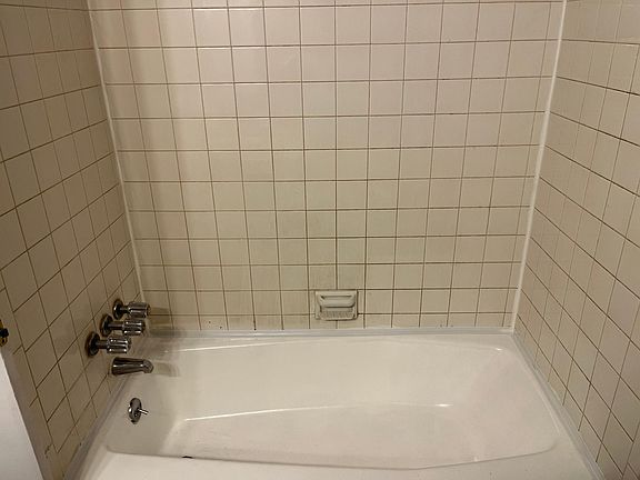 4th image of 9214 E 54th St #9214