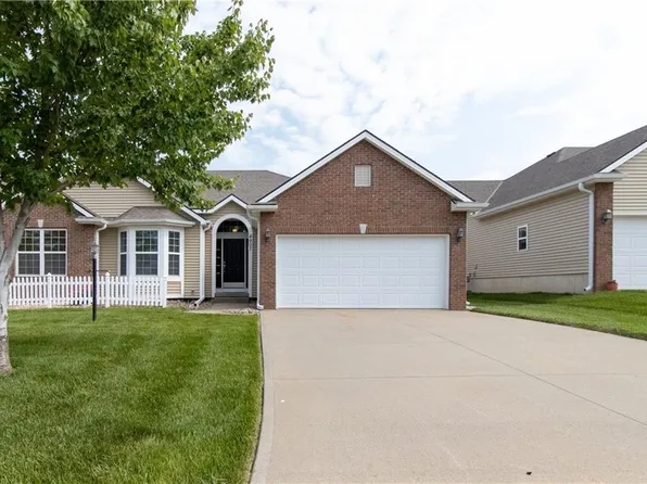 4907 Kelsey Ct, Saint Joseph, MO 64506