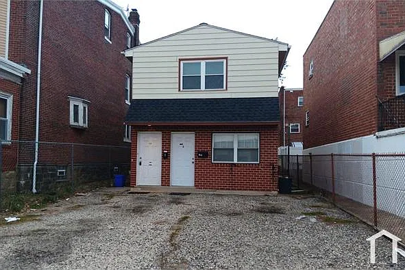 5304 Jackson St — Photo 2