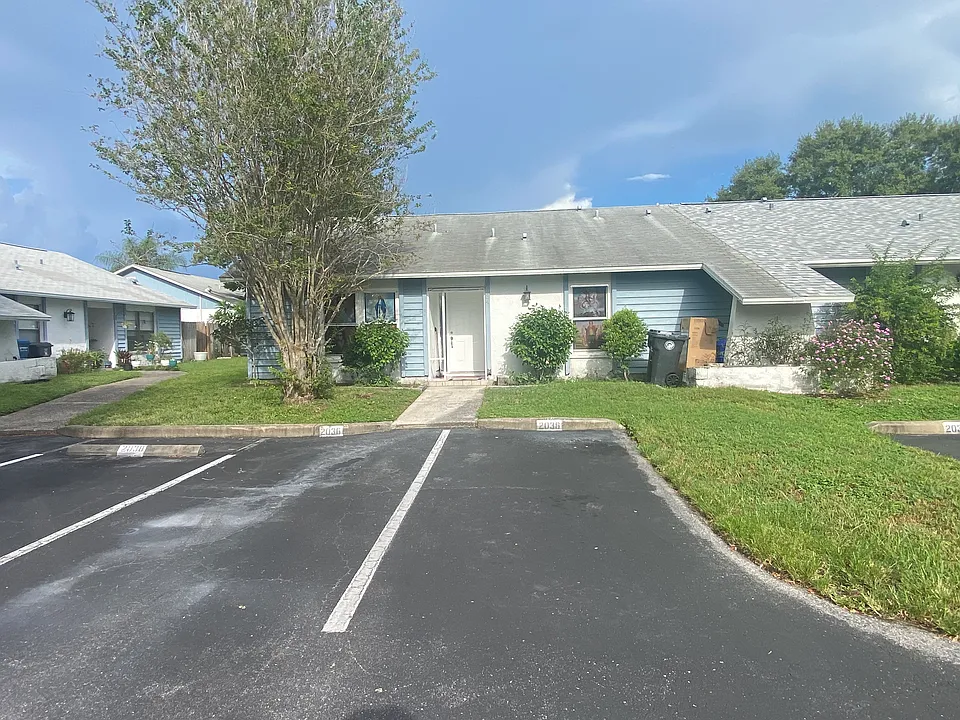 2034 Sheffield Ct