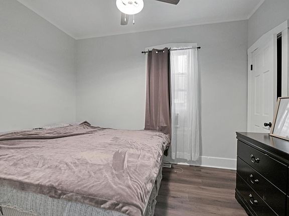 5th image of 5239 S Damen Ave