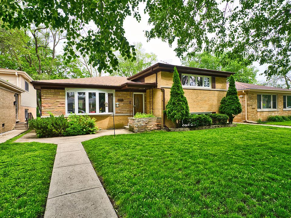 1st image of 8429 Drake Ave