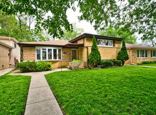 8429 Drake Ave, Skokie, IL