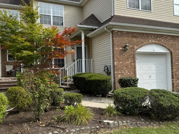 5 Thoreau Court, East Windsor, NJ 08520
