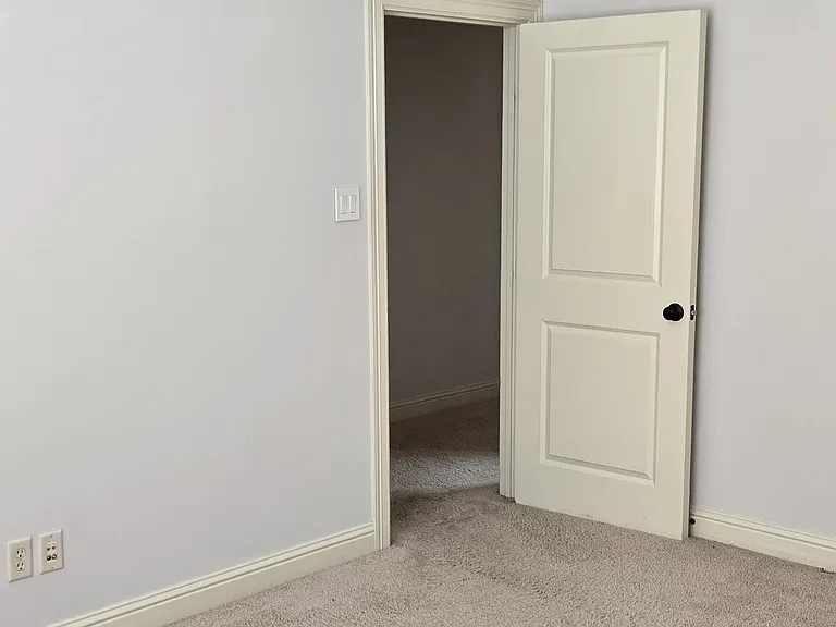 10531 Steinbeck Ln — Photo 30
