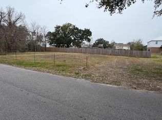 223 Saint Paul Ave, Pass Christian, MS 39571