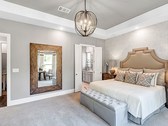 3rd image of 338 Bellflower Pl