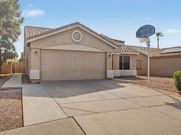 15994 N 135th Dr — Photo 5