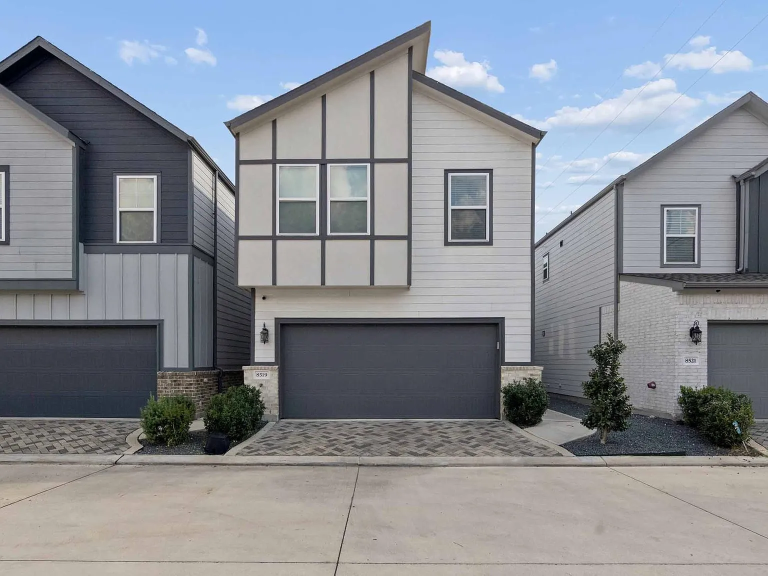 3 bed, 2.5 bath, 1977 sqft, $2,700 — Photo 3