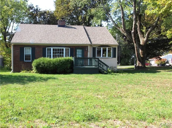 79 State St, Oneida, NY 13421