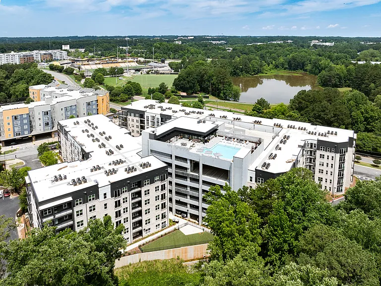 Solis Kennesaw — Photo 2