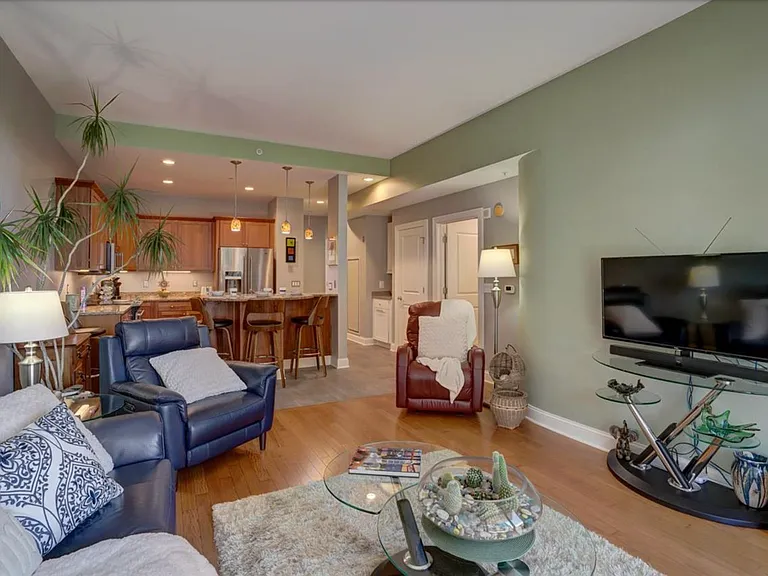 625 N Segoe Rd — Photo 14
