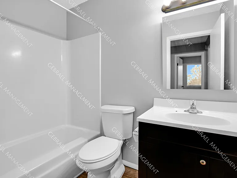 4430 E Mount Morris Rd — Photo 17