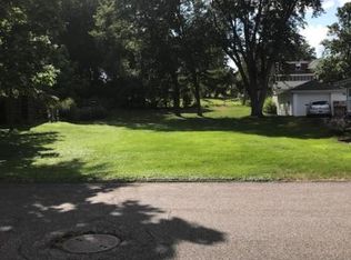 2001 Gettysburg Ave N, Golden Valley, MN 55427