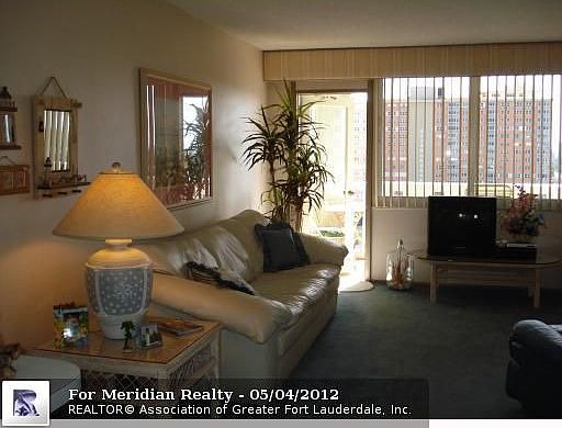 2nd image of 305 N Pompano Beach Blvd APT 1002