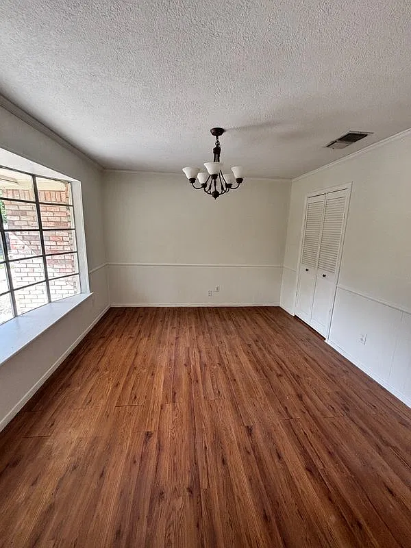3 bed, 2.0 bath, 1602 sqft, $1,950 — Photo 3