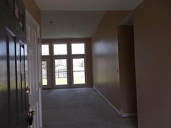 5th image of 319 Dogwood Ct