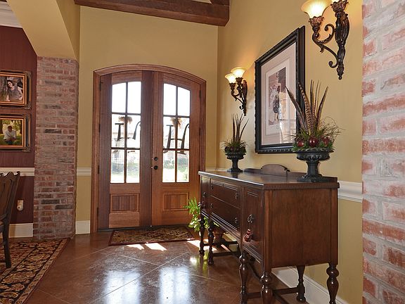 Interior Entrance/Foyer