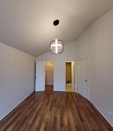 3rd image of 73 Cloister Pl