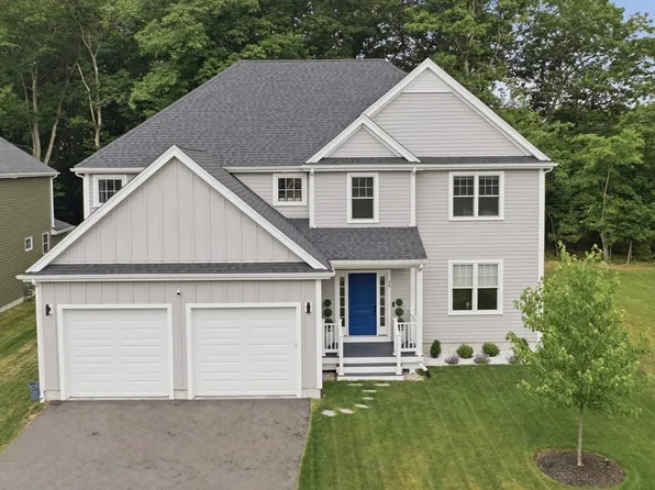 26 Timber Crest Dr, Medway, MA 02053