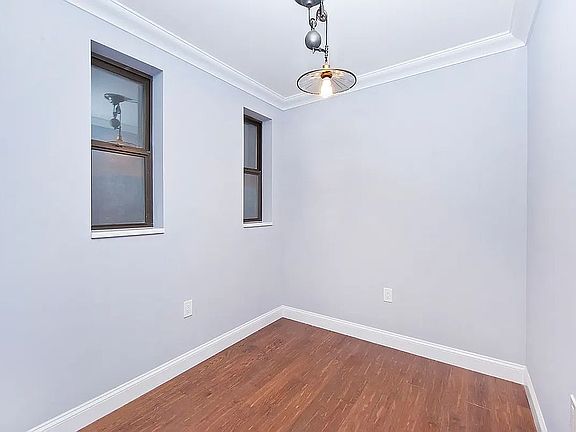 5th image of 210 E 84th St APT 2B