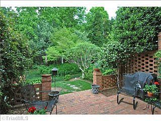 2nd image of 125 Westhaven Cir