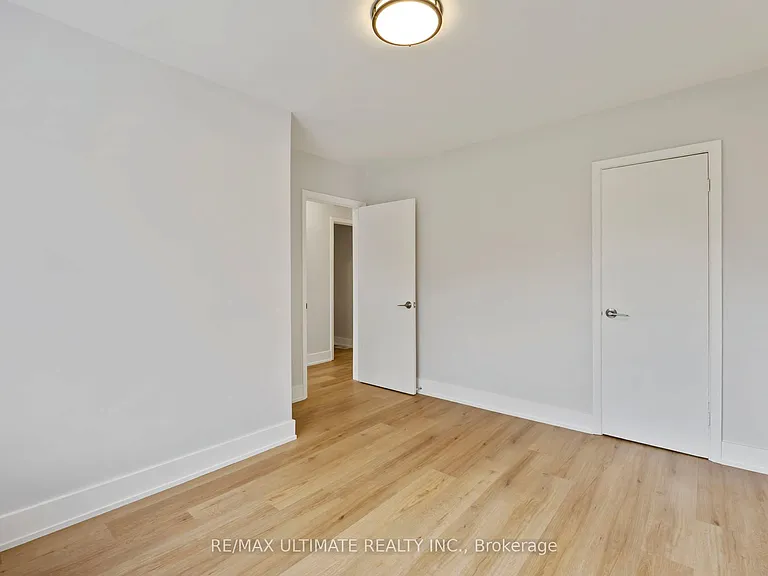 129 Culford Rd — Photo 16