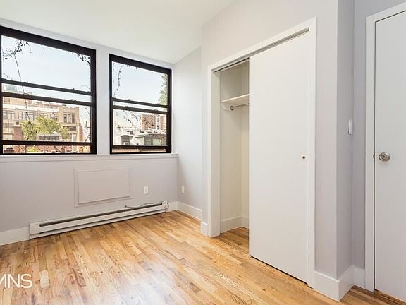3rd image of 348 W 21st St #A5r