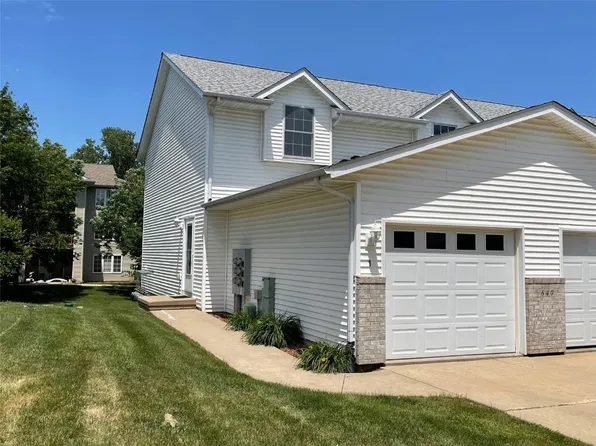 640 Magnolia Ln Unit 1, Marion, IA 52302
