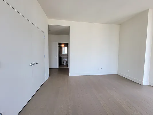 Rented by Algin Management | media 17