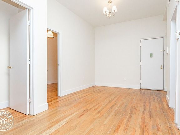 4th image of 1050 Dean St #S4