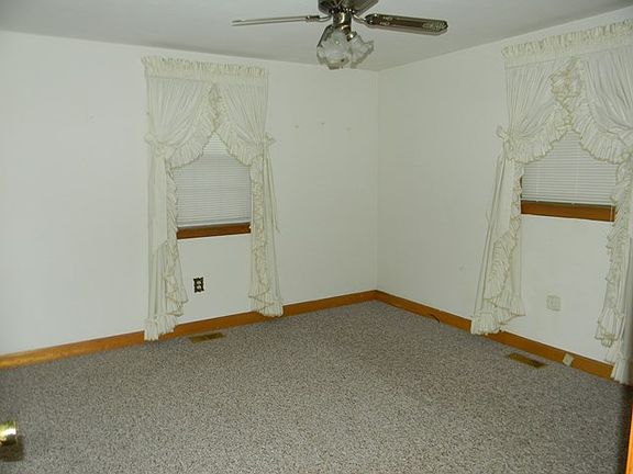 4th image of 316 Land St