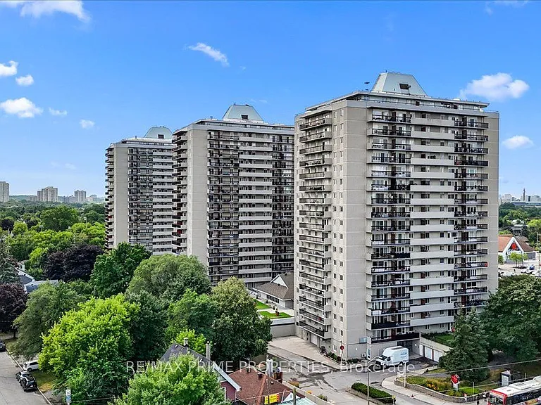 158 McArthur Ave #209 — Photo 35