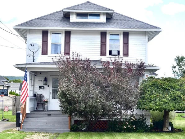 1054 Johnson St, Elmira, NY 14901