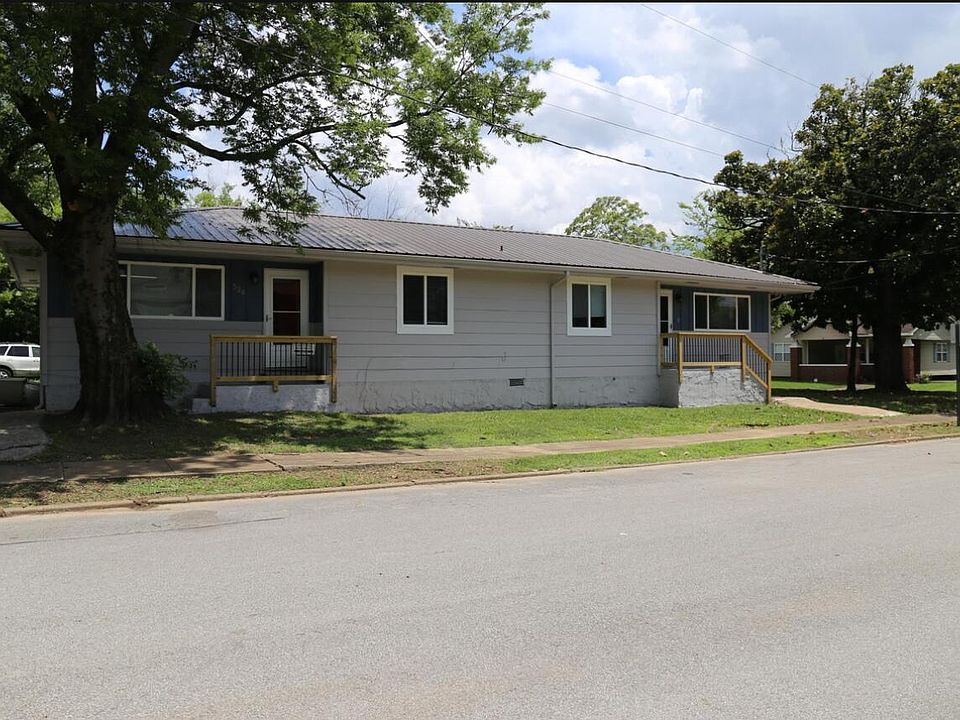 1st image of 520 S Holly St