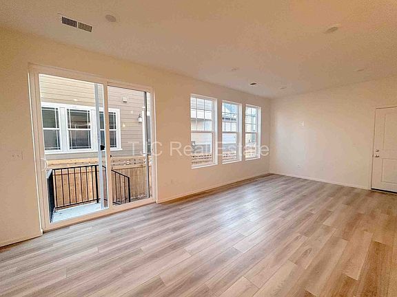 4th image of 6278 N Nepal Ct