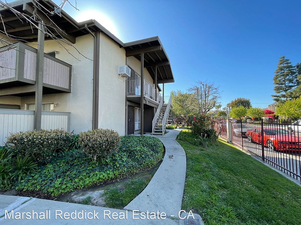 1st image of 820 Coriander Dr Unit P