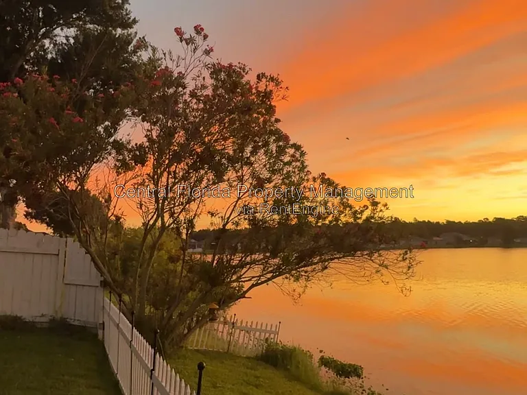 4226 Waterside Pointe Cir — Photo 3